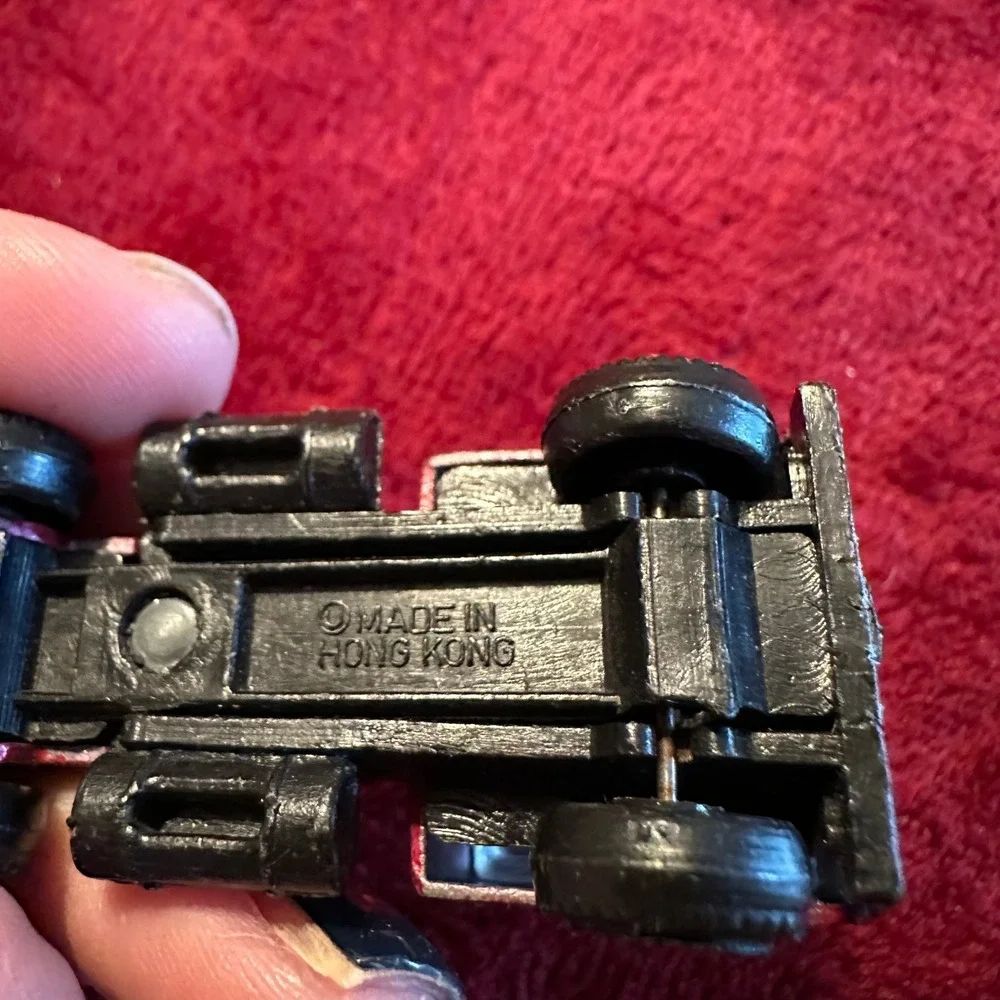 Vintage Red Diecast Semi Truck Cab Flatbed 10 Wheeler Made in Hong Kong